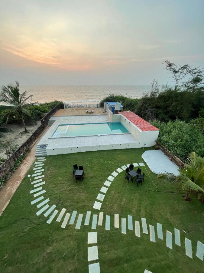 Kay'S By The Sea Hotel Ajgaon Buitenkant foto