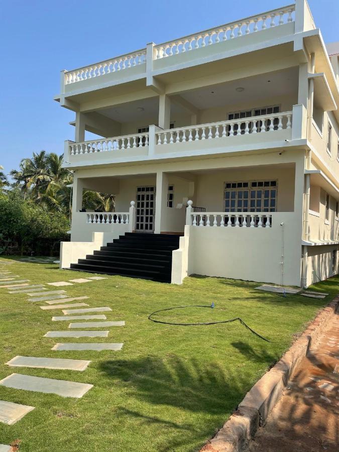 Kay'S By The Sea Hotel Ajgaon Buitenkant foto