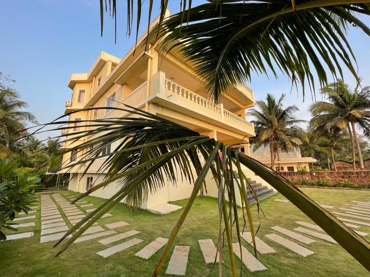 Kay'S By The Sea Hotel Ajgaon Buitenkant foto