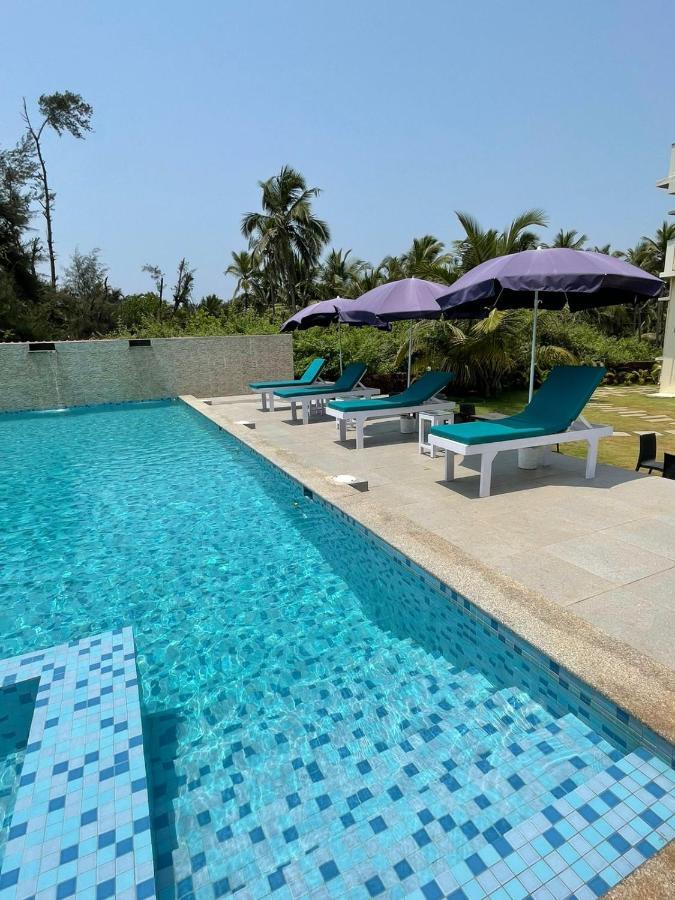 Kay'S By The Sea Hotel Ajgaon Buitenkant foto