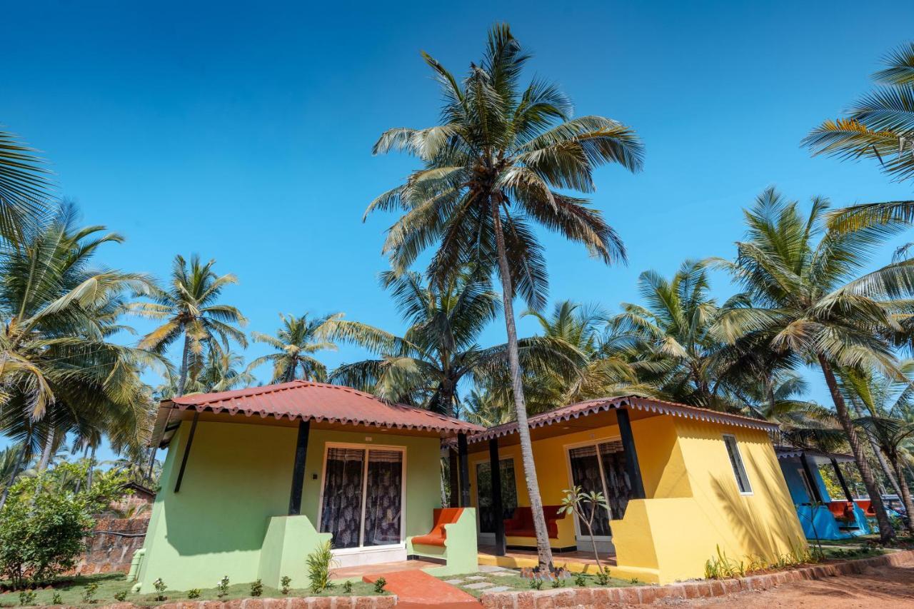 Kay'S By The Sea Hotel Ajgaon Buitenkant foto